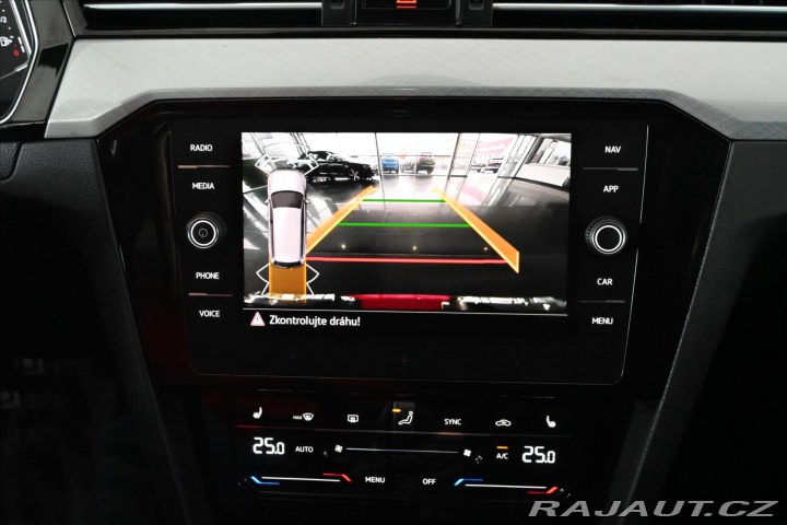 Volkswagen Passat 2,0 TDi 147kW DSG Busines 2021