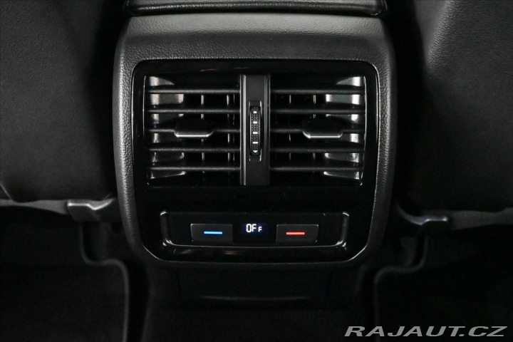Volkswagen Passat 2,0 TDi 147kW DSG Busines 2021