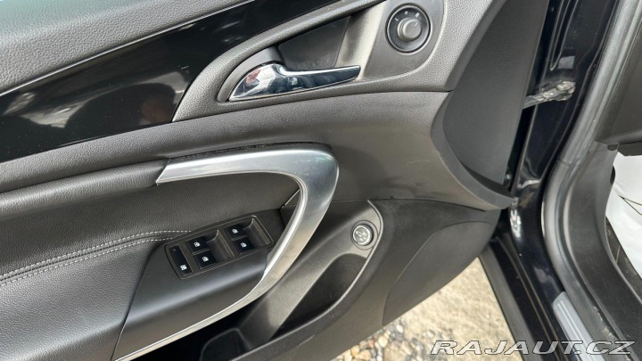 Opel Insignia 1.4 Turbo 103kW REZERVOVA 2011