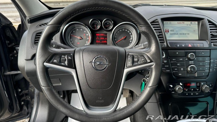 Opel Insignia 1.4 Turbo 103kW REZERVOVA 2011