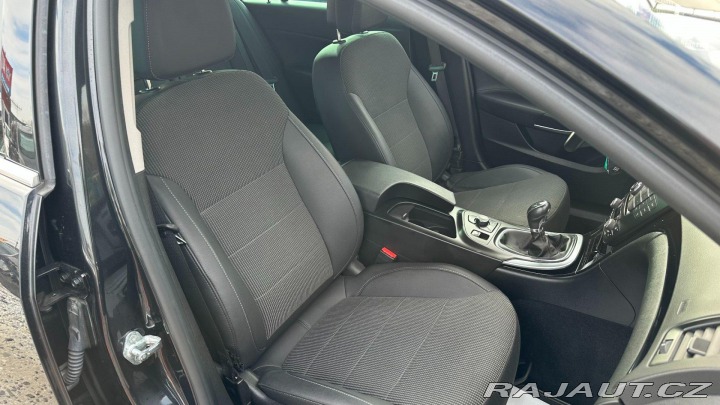 Opel Insignia 1.4 Turbo 103kW REZERVOVA 2011