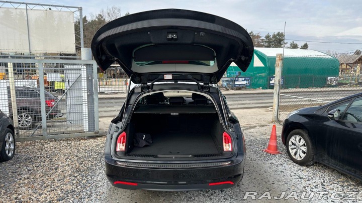 Opel Insignia 1.4 Turbo 103kW REZERVOVA 2011