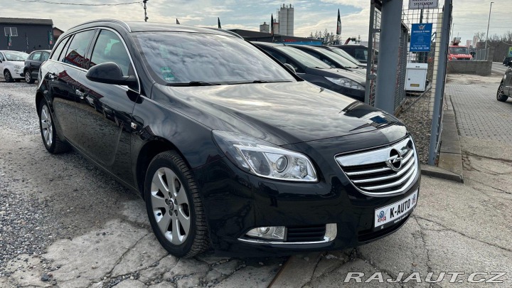 Opel Insignia 1.4 Turbo 103kW REZERVOVA 2011