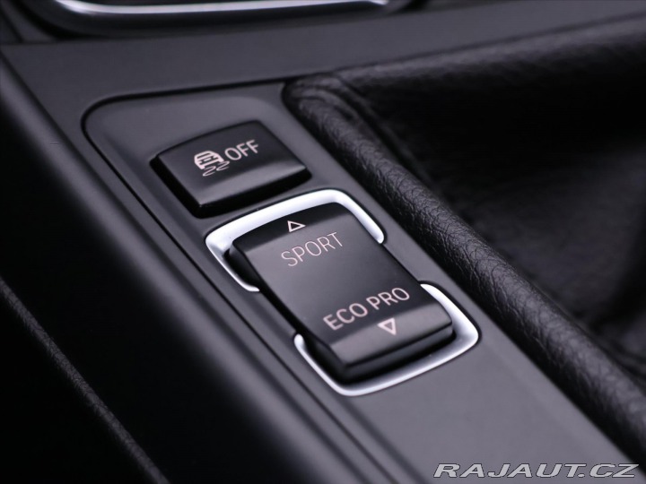 BMW 1 2,0 120d 135KW Sport Xeno 2012