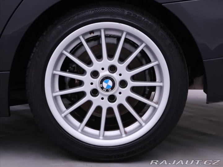 BMW 3 2,0 320i 110kw kůže tažné 2005