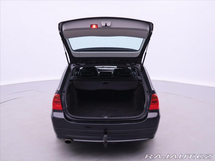BMW 3 2,0 320i 110kw kůže tažné 2005