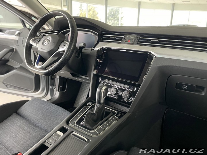 Volkswagen Passat GTE 160kW*MatrixLED*Masáž 2020