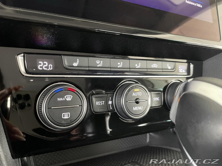 Volkswagen Passat GTE 160kW*MatrixLED*Masáž 2020
