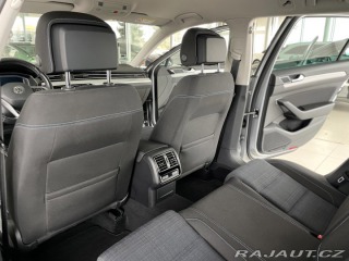 Volkswagen Passat GTE 160kW*MatrixLED*Masáž 2020