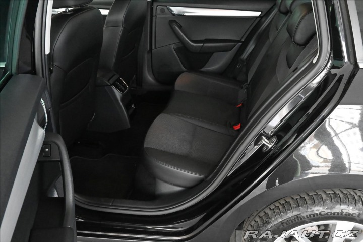 Škoda Octavia 1,6 TDI 85 kW DSG *STYLE* 2020