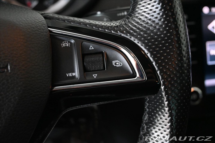 Škoda Octavia 1,6 TDI 85 kW DSG *STYLE* 2020