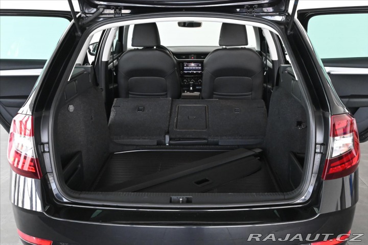 Škoda Octavia 1,6 TDI 85 kW DSG *STYLE* 2020