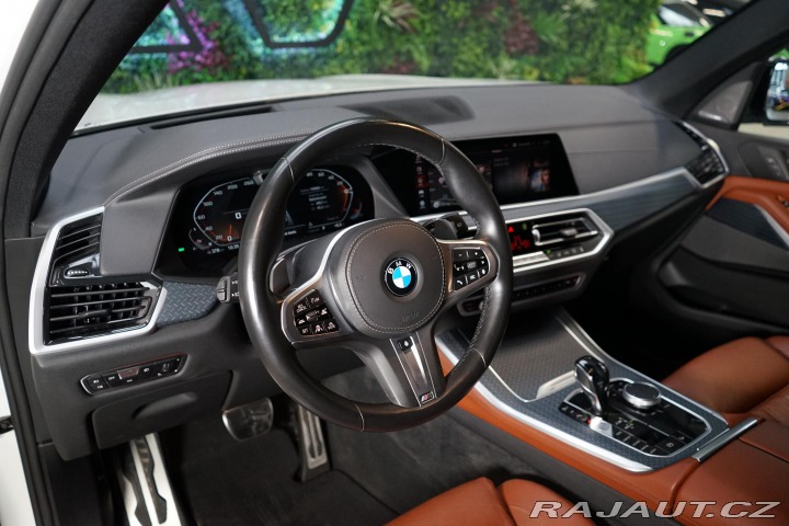BMW X5 M50i 390kW H/K Tažné Záru 2021