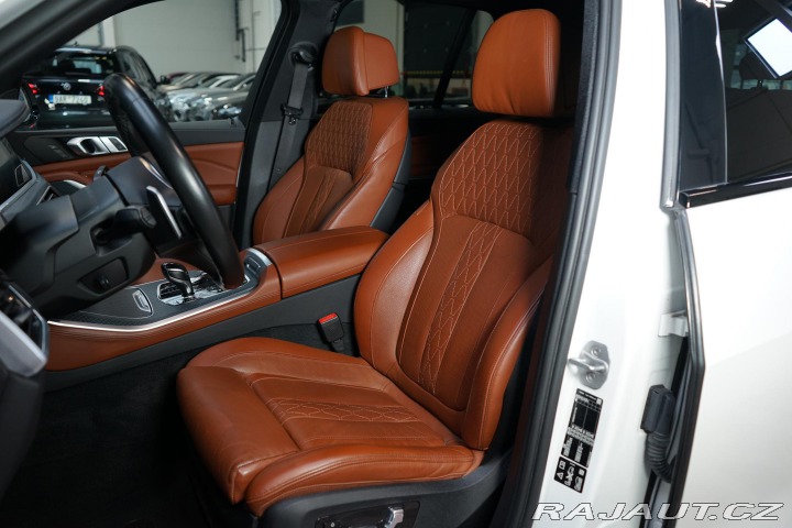 BMW X5 M50i 390kW H/K Tažné Záru 2021