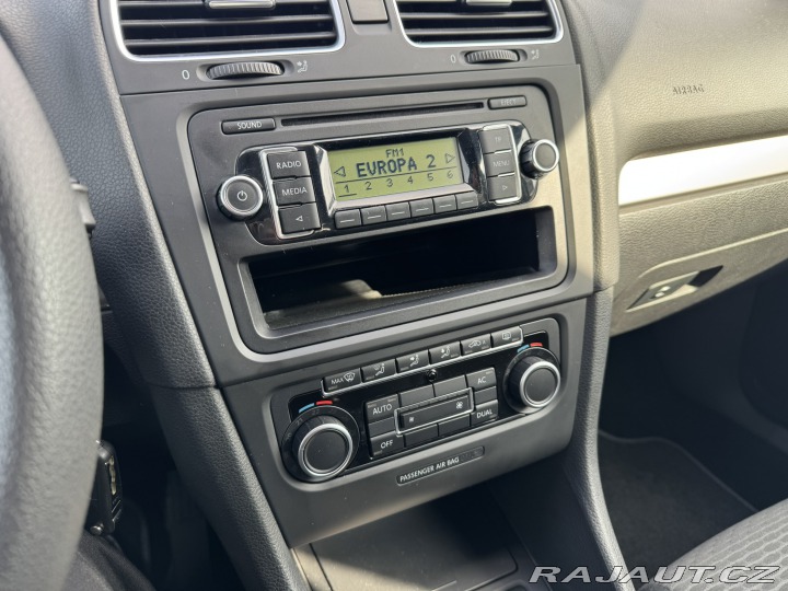 Volkswagen Golf 1,2 TSI 63 KW STK SK KM 2011