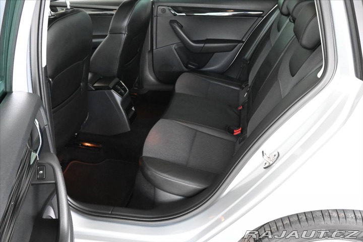 Škoda Octavia 2,0 TDi 110kW DSG *Style* 2020