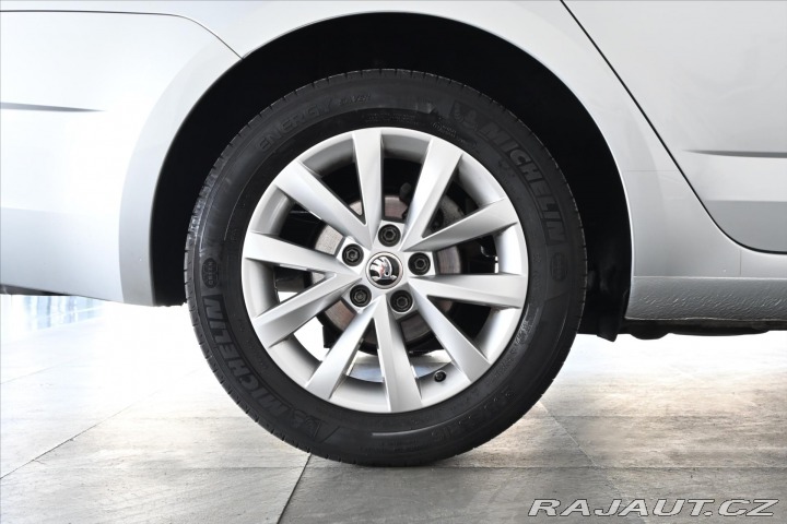 Škoda Octavia 2,0 TDi 110kW DSG *Style* 2020