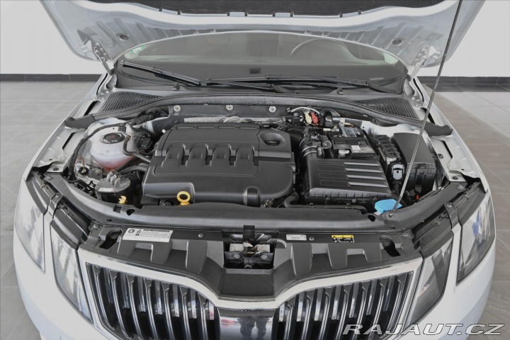 Škoda Octavia 2,0 TDi 110kW DSG *Style* 2020