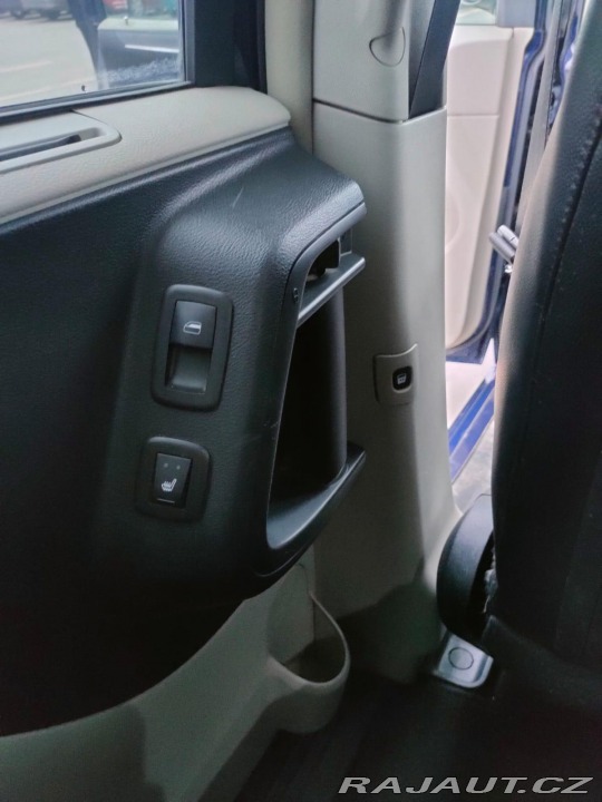 Chrysler Town & Country 2012
