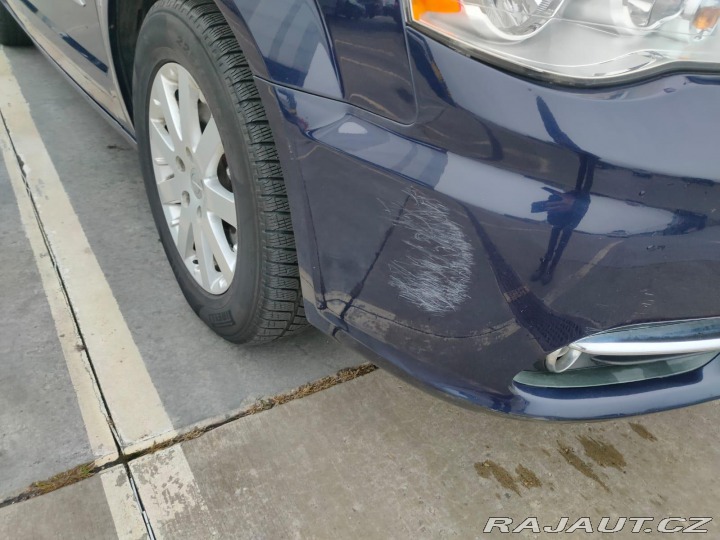 Chrysler Town & Country 2012