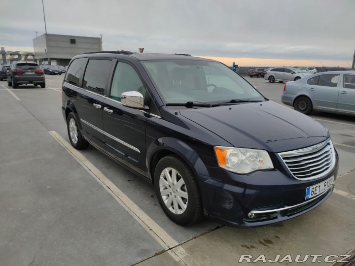 Chrysler Town & Country 2012