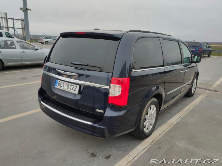 Chrysler Town & Country 2012