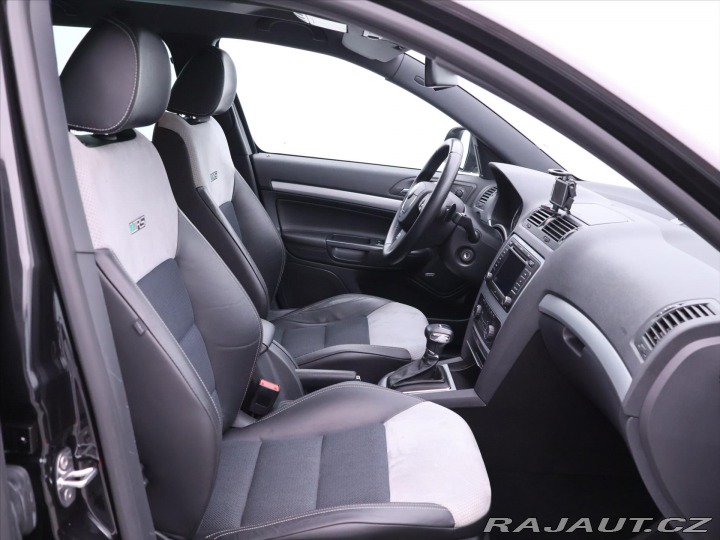 Škoda Octavia 2,0 TSI RS 147kW DSG Xeno 2011