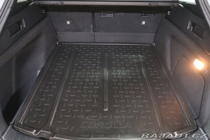 Toyota Corolla 2.0Hybrid,CZ,1Maj,Comfort 2023
