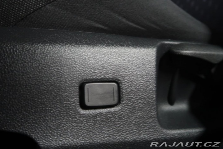 Toyota Corolla 2.0Hybrid,CZ,1Maj,Comfort 2023