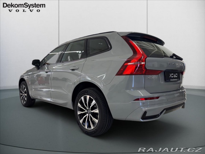 Volvo XC60 2,0 B5 AWD Plus Dark 2623 2024