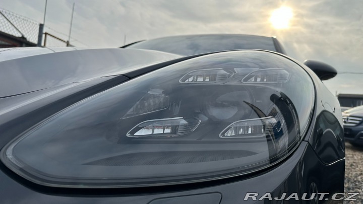 Porsche Panamera 4.0 V8*338kW*GTS*Výbava*D 2019