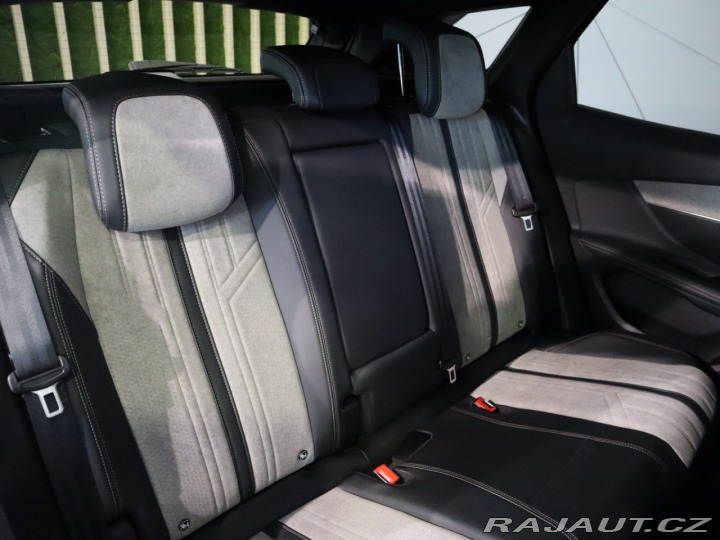 Peugeot 3008 GT PACK HYBRID4 300 e-EAT 2021
