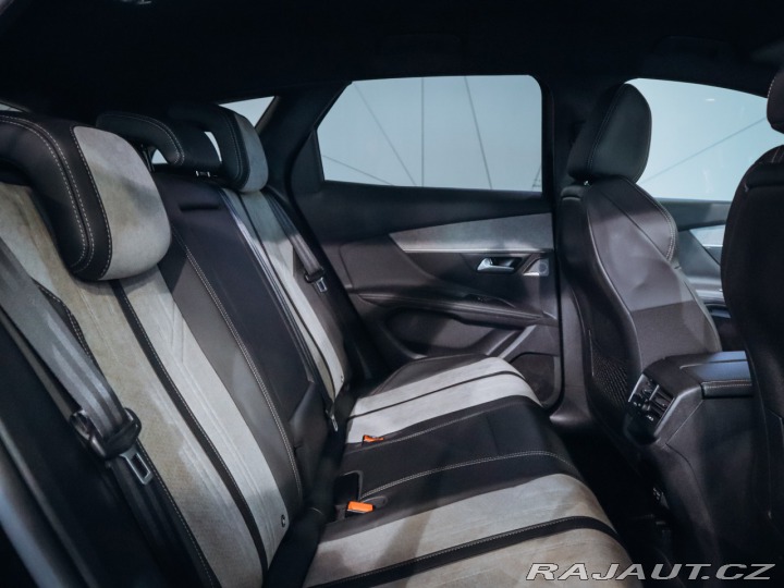 Peugeot 3008 GT PACK HYBRID4 300 e-EAT 2021