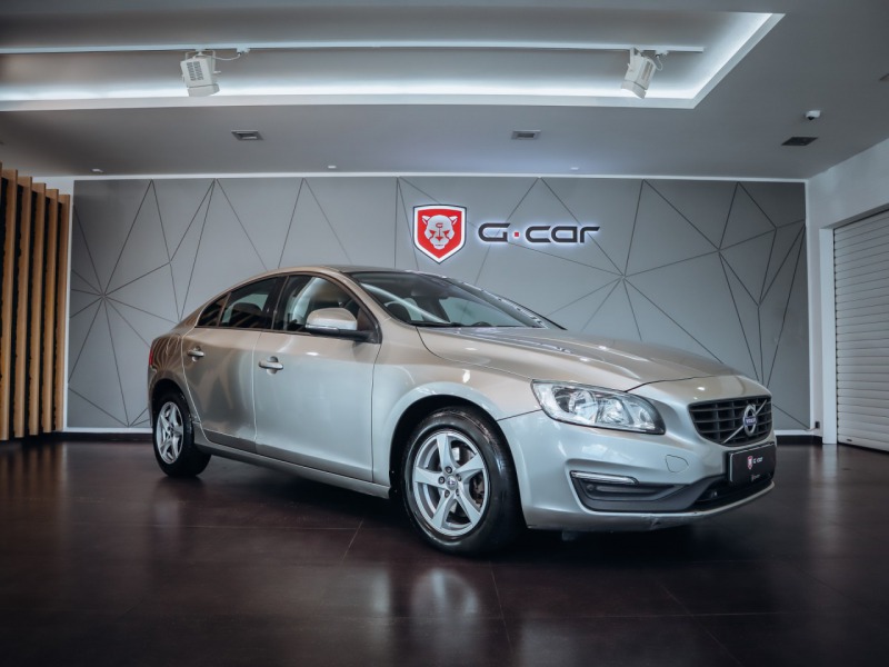 Volvo S60 2.0 D4 Kinetic, Navi