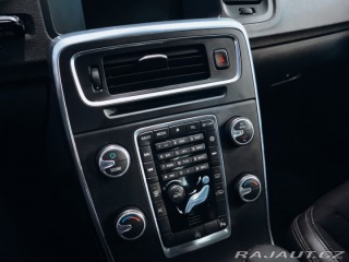 Volvo S60 2.0 D4 Kinetic, Navi 2015