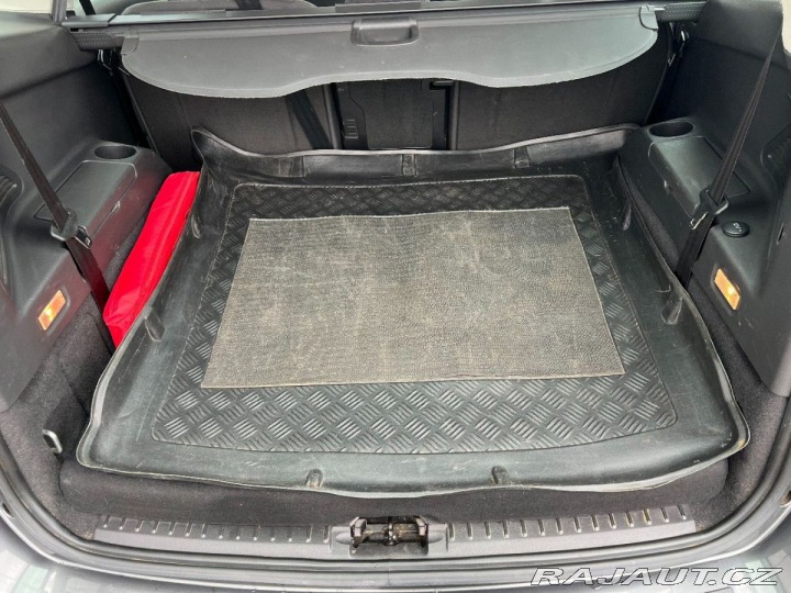 Ford Grand C-MAX 2,0 TDCi 110kW TITANIUM 7 2015
