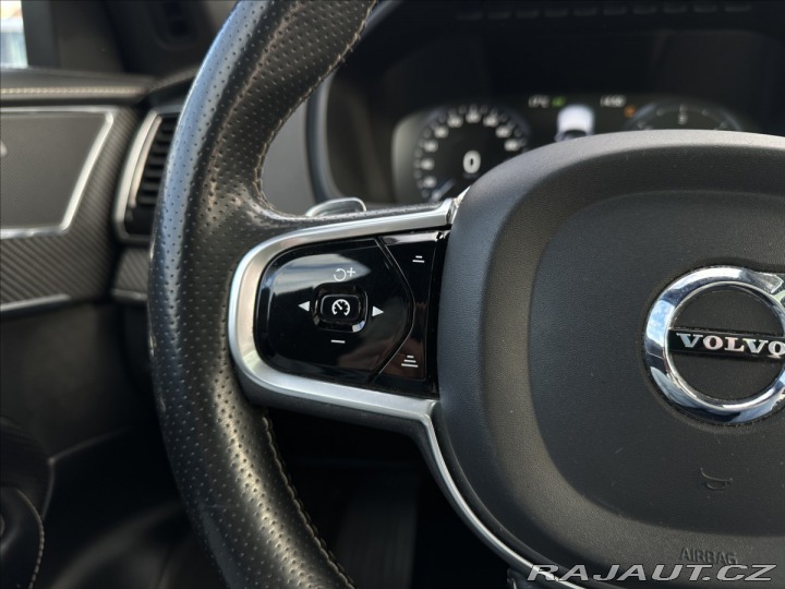 Volvo XC90 D5 R Design 7 míst 2017