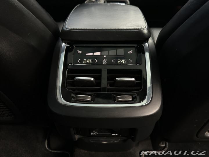 Volvo XC90 D5 R Design 7 míst 2017