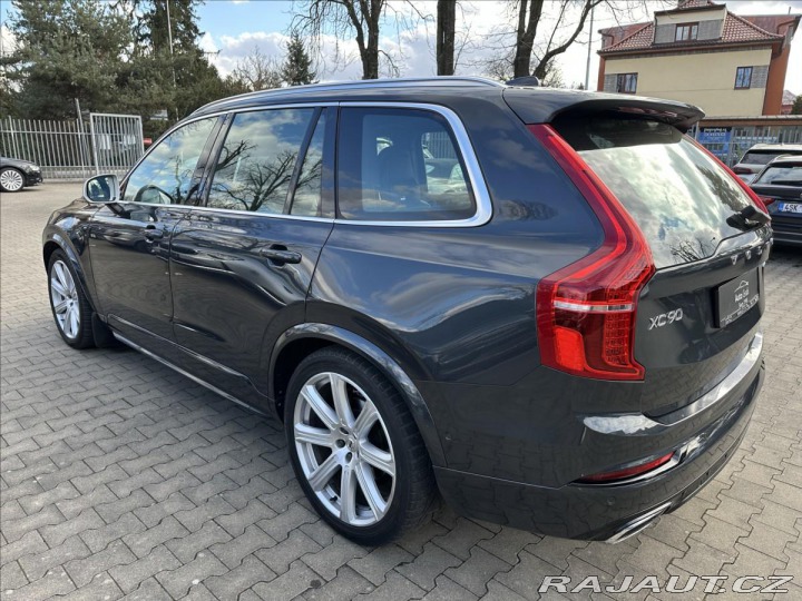 Volvo XC90 D5 R Design 7 míst 2017