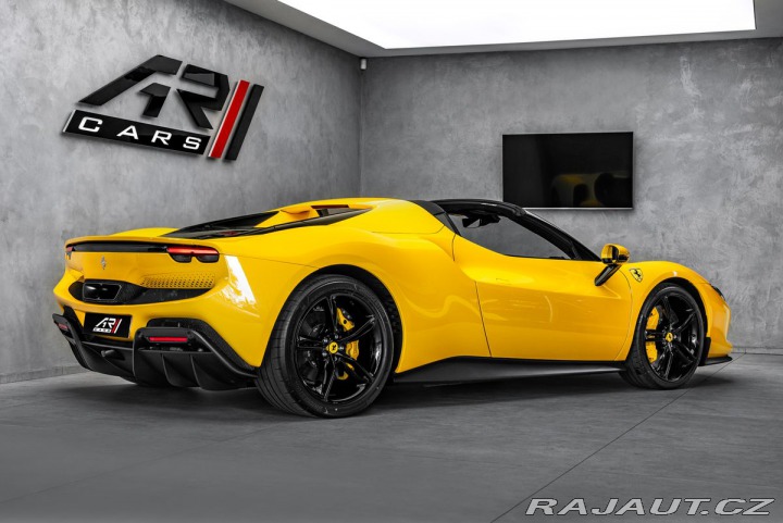 Ferrari 296 GTS Lift, Alcantara, AFS, 2024