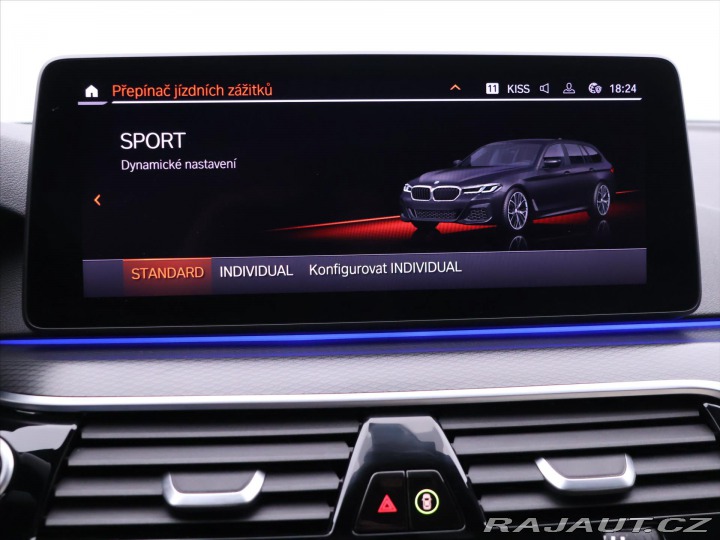 BMW 5 3,0 530d xDrive AT Tourin 2021