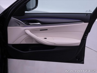 BMW 5 3,0 530d xDrive AT Tourin 2021