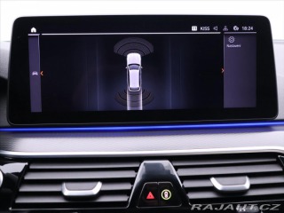 BMW 5 3,0 530d xDrive AT Tourin 2021