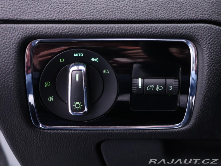 Škoda Superb 1,4 TSI 92kw Comfort výhř 2011