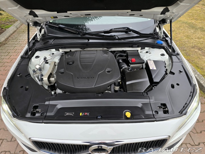 Volvo V90 V90 D3 kombi 2017 -SERVI 2017