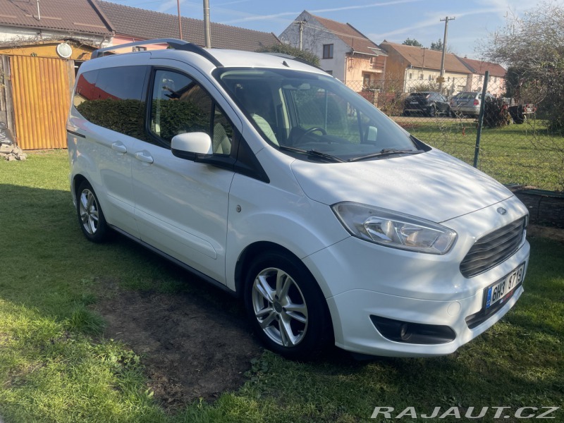 Ford Tourneo Courier osobní
