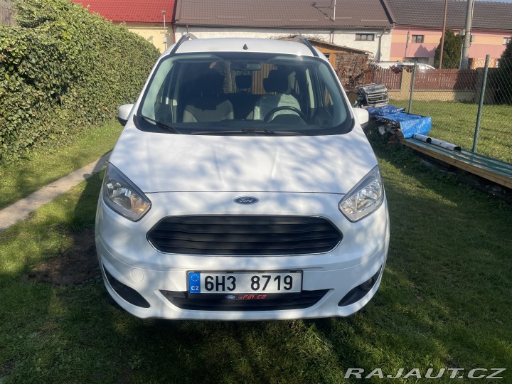 Ford Tourneo Courier osobní 2016