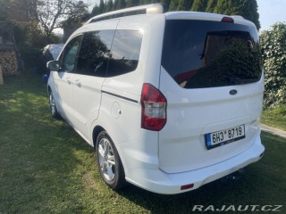 Ford Tourneo Courier osobní 2016