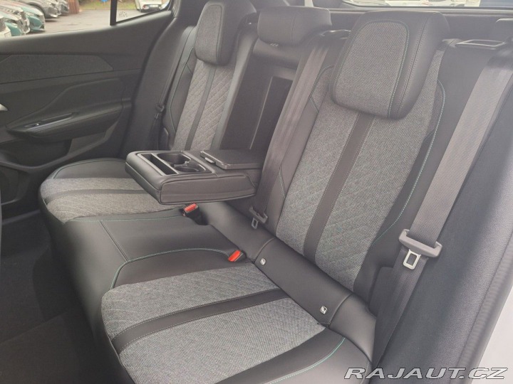 Peugeot 408 ALLURE Hybrid 145 e-DCS6 2025