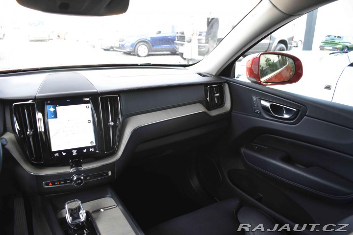 Volvo XC60 B4 AWD*REZERVACE* 2021